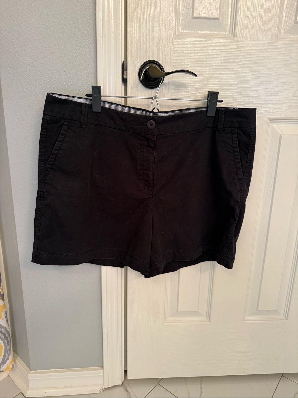 Women’s Black Chino Bermuda Shorts - Picture 2 of 2
